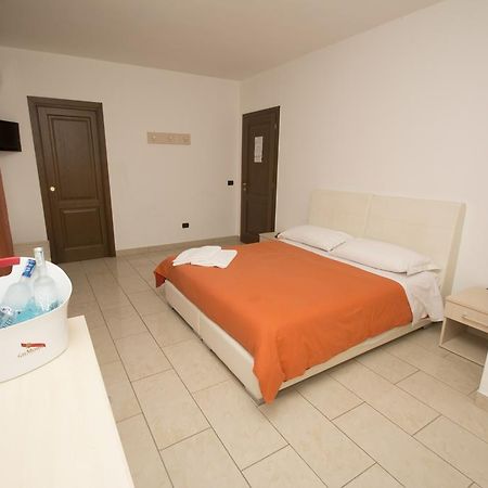 Twin Towers Rooms Lecce Dış mekan fotoğraf